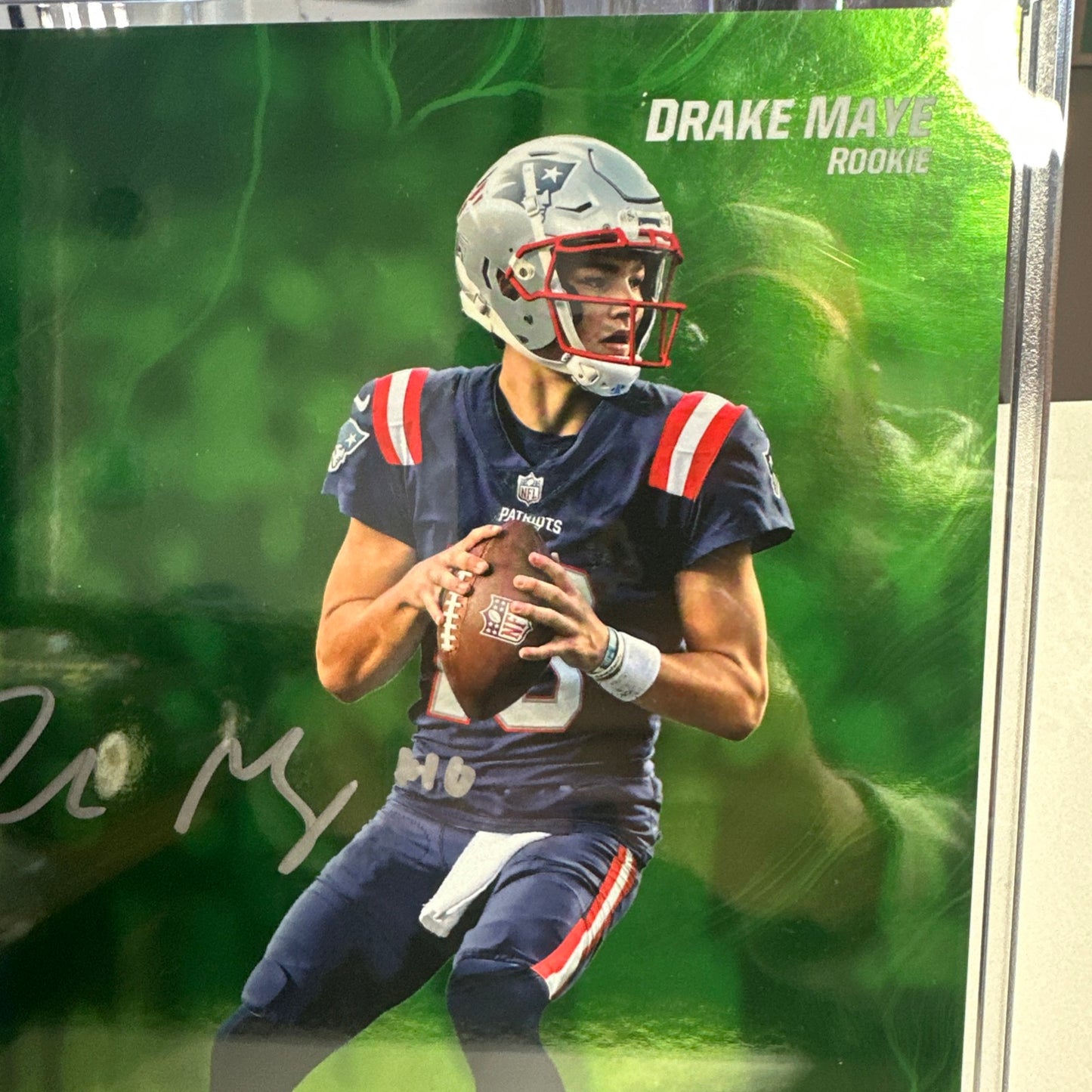 2024 Drake Maye Rookie Fanatics Emanate 18/99 Auto under wraps Green 🔥🔥💥