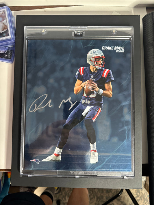 2024 Drake Maye Rookie Fanatics Emanate 04/10! 😳Auto under wraps Blue🔥🔥💥