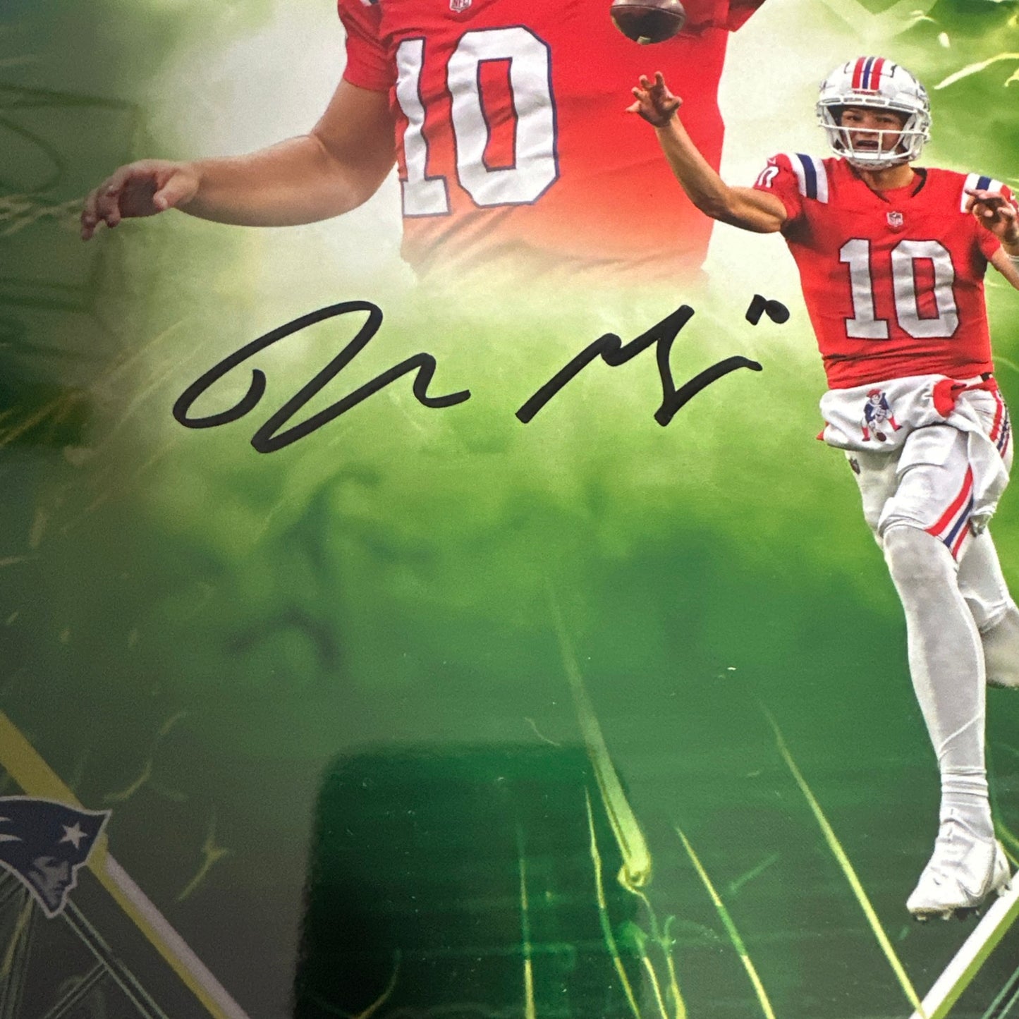 2025 Fanatics Emanate Drake Maye Auto 8x10 Green 62/99 Patriots MVP? 🔥🔥💥💥