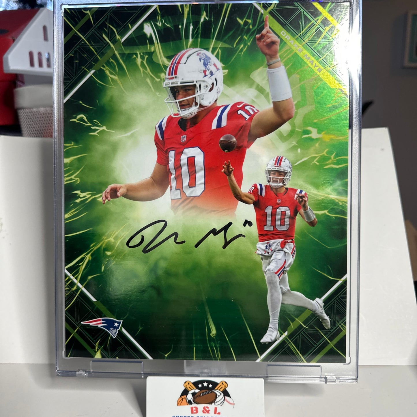 2025 Fanatics Emanate Drake Maye Auto 8x10 Green 62/99 Patriots MVP? 🔥🔥💥💥