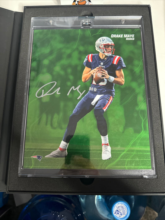 2024 Drake Maye Rookie Fanatics Emanate 18/99 Auto under wraps Green 🔥🔥💥