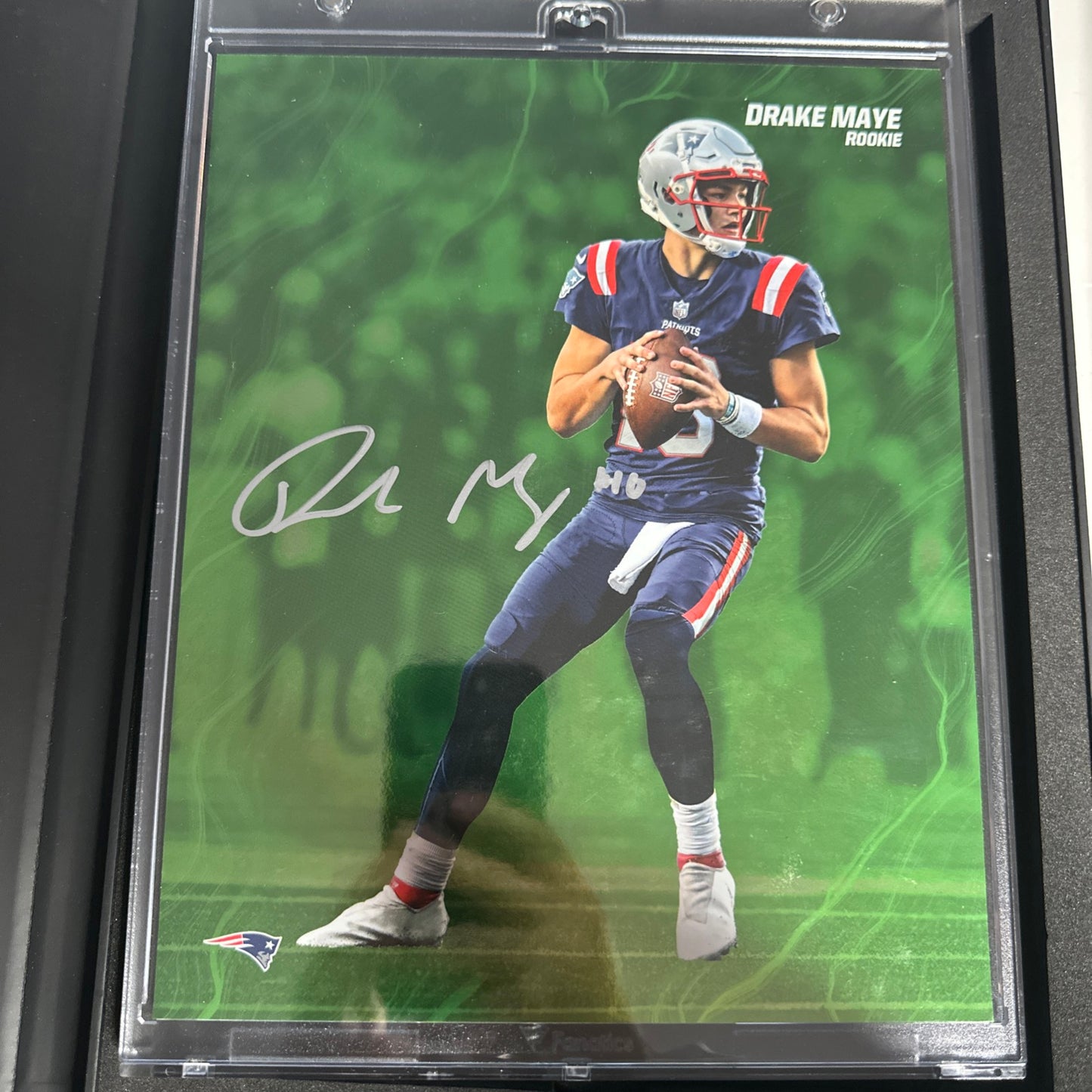 2024 Drake Maye Rookie Fanatics Emanate 18/99 Auto under wraps Green 🔥🔥💥