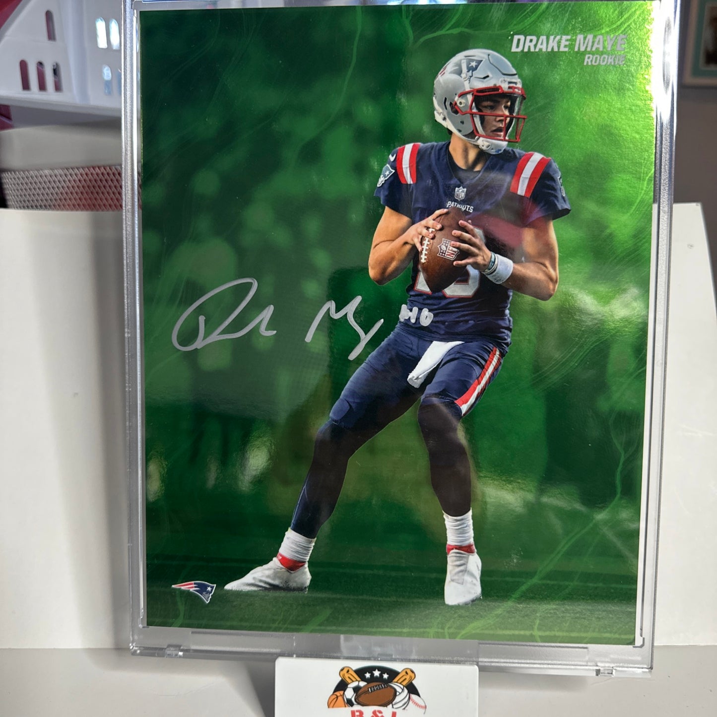 2024 Drake Maye Rookie Fanatics Emanate 18/99 Auto under wraps Green 🔥🔥💥